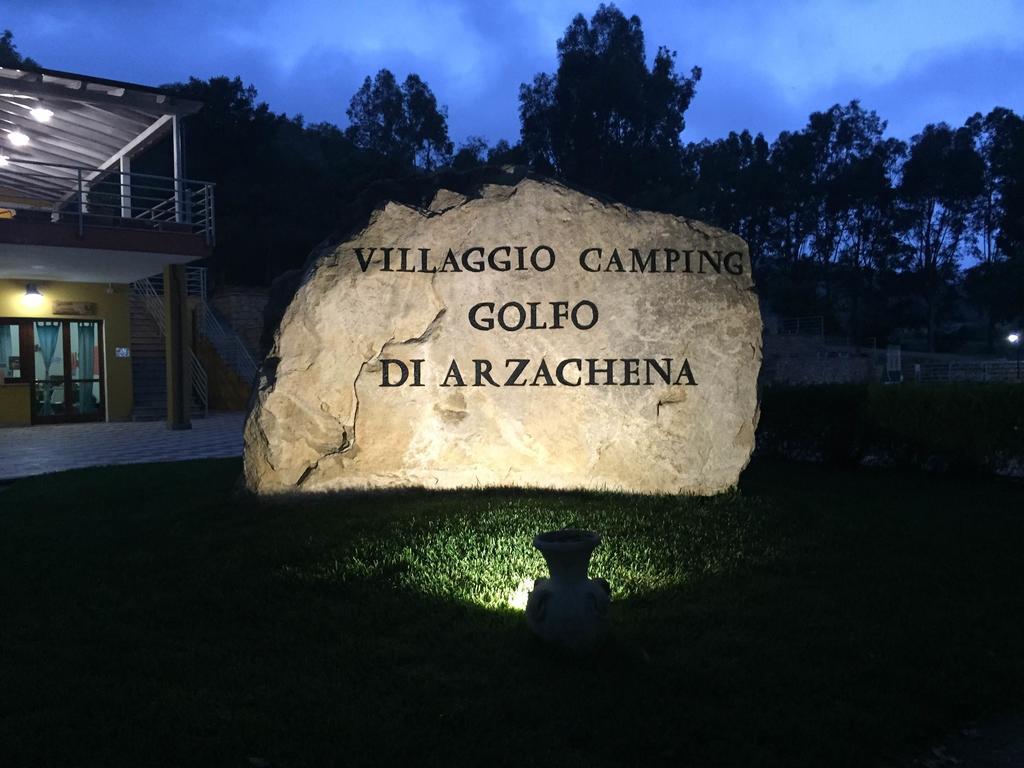 Villaggio Camping Golfo Di Arzachena 카니지오네 외부 사진